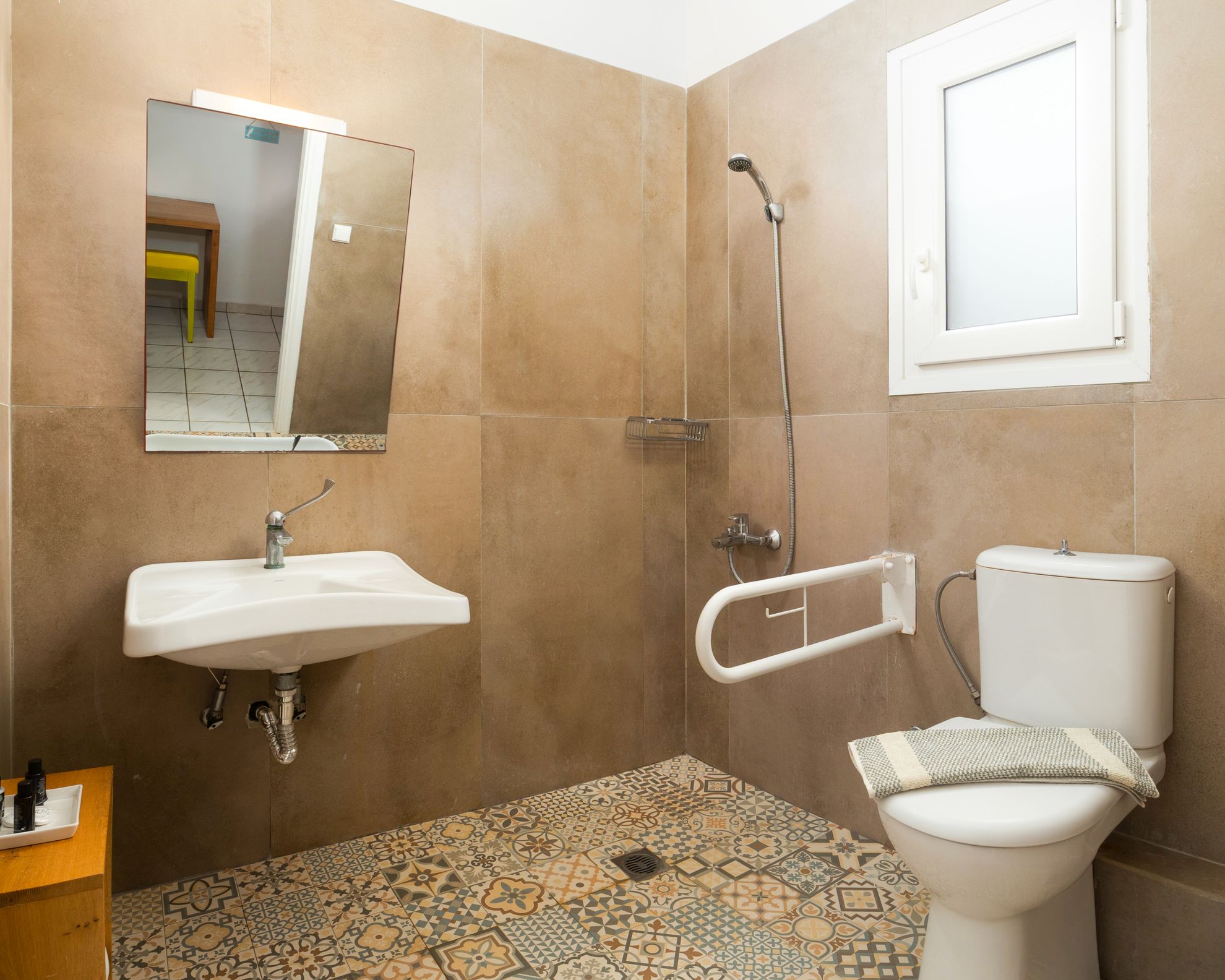 Superior Triple ΑμεΑ, εσωτερικό